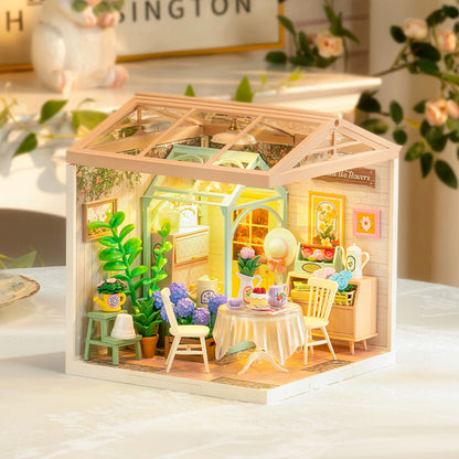 Rolife Blooming Tea Garden DIY Plastic Miniature House DW013B