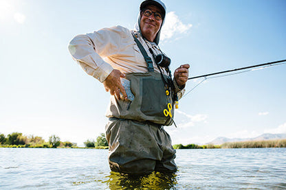 AquaGuard™ Quick Release Fish Hook Extractor